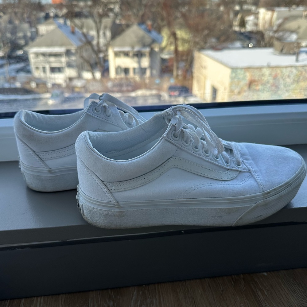 White Platform Vans Old Skool (Women’s 8)